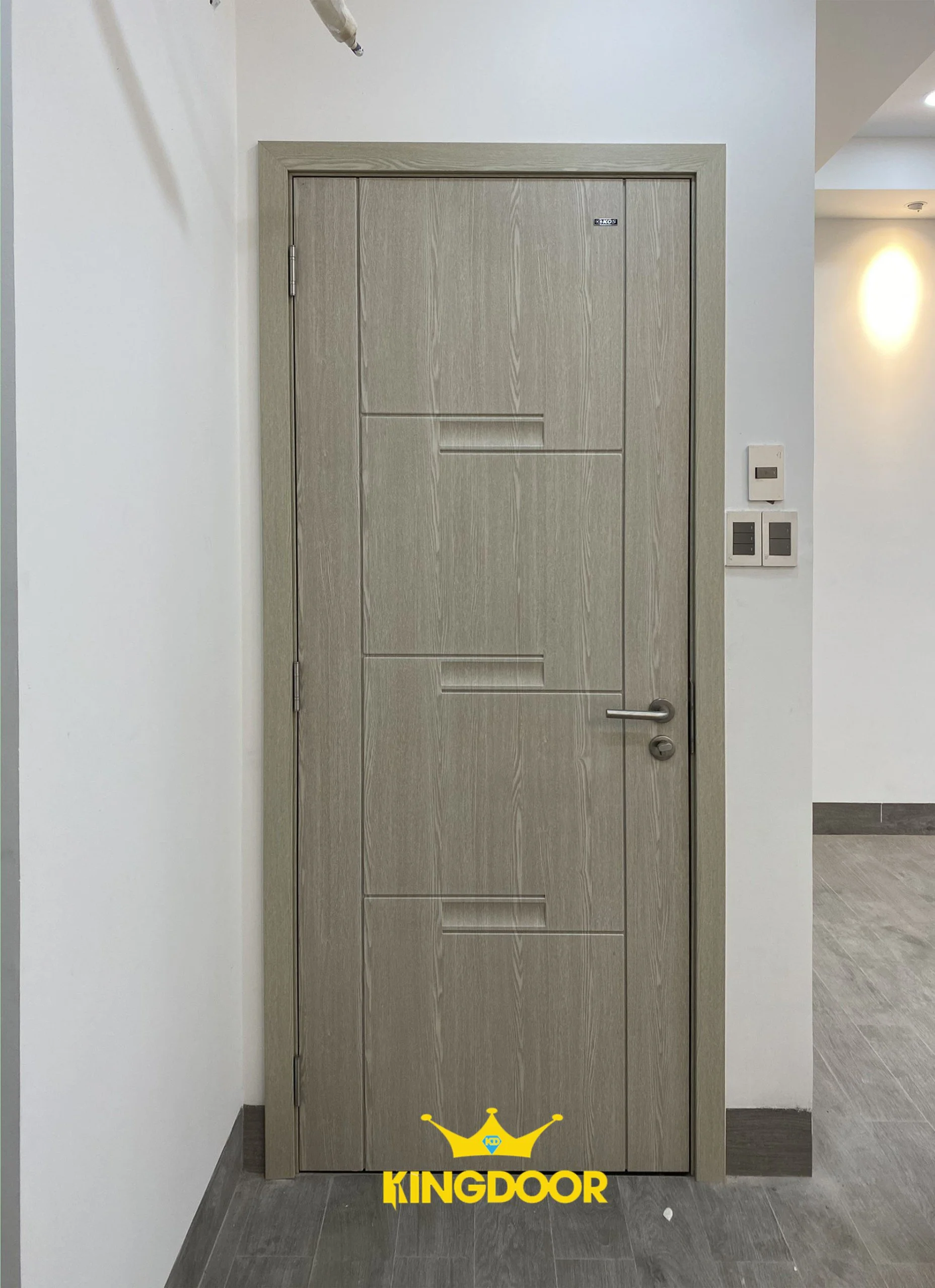 cua-nhua-abs-han-quoc-tai-phuong-nam-nha-trang